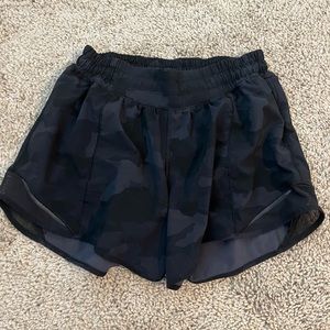 lululemon hotty hot shorts
